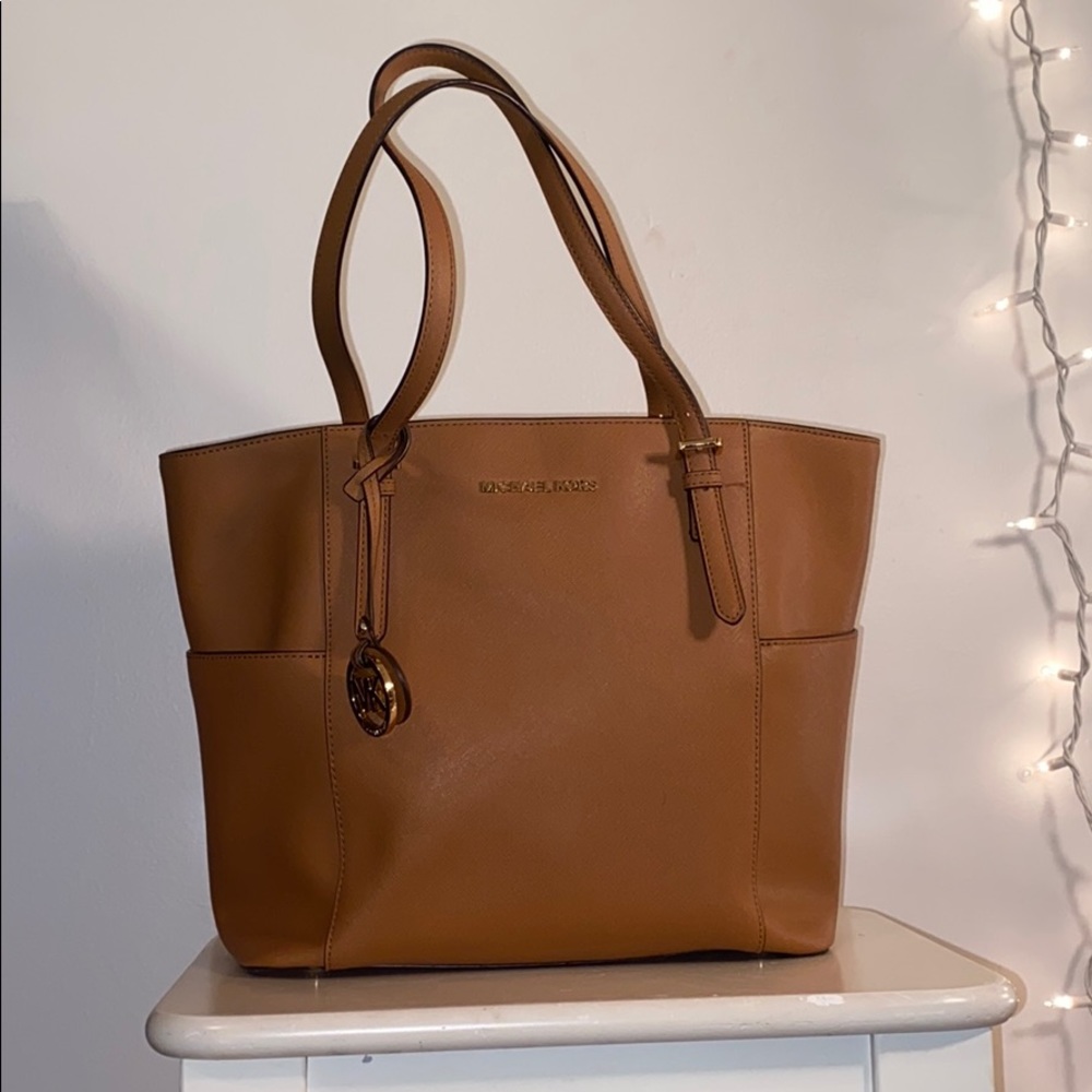 MICHAEL KORS JET SET PURSE SHOULDER BAG